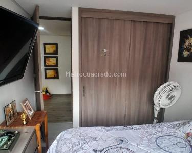 Apartamento de 3 alcobas en venta en Sabaneta, Sabaneta, 94 m² · foto 10 de 12