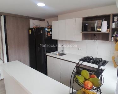 Apartamento de 3 alcobas en venta en Sabaneta, Sabaneta, 94 m² · foto 6 de 12