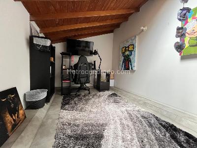 Casa de 4 alcobas en arriendo en El Poblado, Medellín, 280 m² · foto 10 de 20