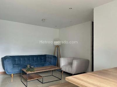 Apartamento de 2 alcobas en arriendo en Envigado, Envigado, 65 m² · foto 2 de 12