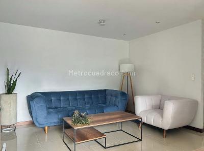 Apartamento de 2 alcobas en arriendo en Envigado, Envigado, 65 m² · foto 3 de 12