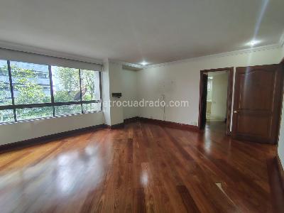 Apartamento de 4 alcobas en venta en El Poblado, Medellín, 458 m² · foto 10 de 20