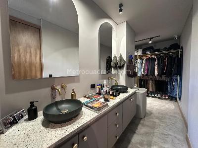 Apartamento de 1 alcoba en venta en El Poblado, Medellín, 92 m² · foto 18 de 20