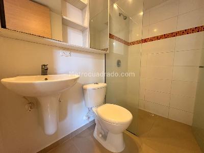 Apartamento de 2 alcobas en venta en Sabaneta, Sabaneta, 74 m² · foto 12 de 14