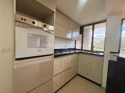 Apartamento de 2 alcobas en venta en Sabaneta, Sabaneta, 74 m² · foto 7 de 14