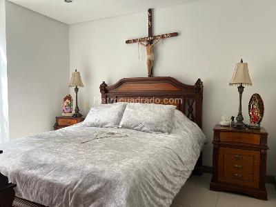 Apartamento de 2 alcobas en venta en Envigado, Envigado, 80 m² · foto 10 de 17