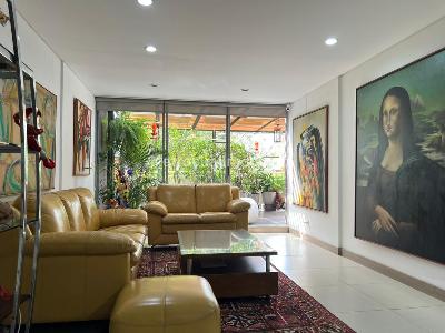 Apartamento de 2 alcobas en venta en Envigado, Envigado, 80 m² · foto 2 de 17