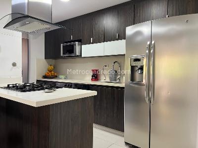 Apartamento de 2 alcobas en venta en Envigado, Envigado, 80 m² · foto 7 de 17
