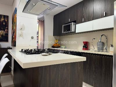 Apartamento de 2 alcobas en venta en Envigado, Envigado, 80 m² · foto 8 de 17