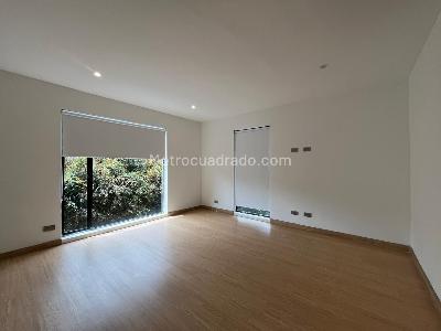 Casa de 5 alcobas en venta en Envigado, Envigado, 1156 m² · foto 8 de 20