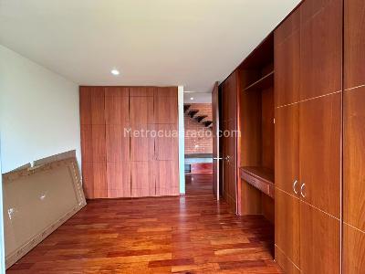 Apartamento de 4 alcobas en arriendo en El Poblado, Medellín, 180 m² · foto 14 de 20