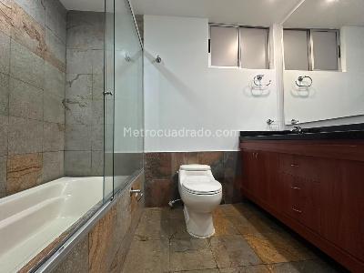 Apartamento de 4 alcobas en arriendo en El Poblado, Medellín, 180 m² · foto 16 de 20