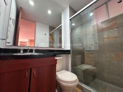 Apartamento de 4 alcobas en arriendo en El Poblado, Medellín, 180 m² · foto 17 de 20