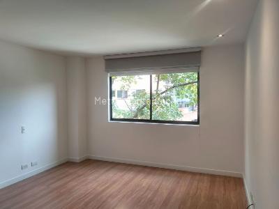Apartamento de 3 alcobas en venta en El Poblado, Medellín, 192 m² · foto 10 de 19