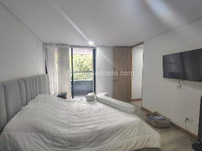 Apartamento de 3 alcobas en venta en Medellín, 105 m² · foto 11 de 18