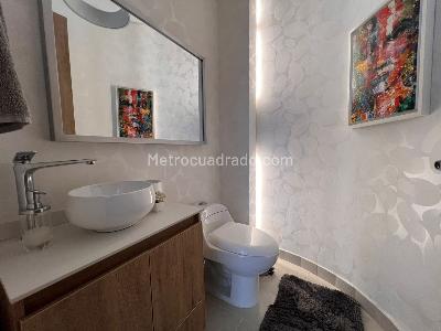 Casa de 3 alcobas en venta en Envigado, Envigado, 1414 m² · foto 15 de 18