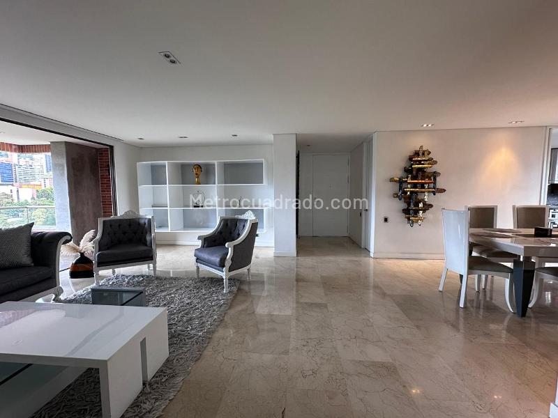Piso – Medellín, Los Balsos Numero 2, El Poblado - Más