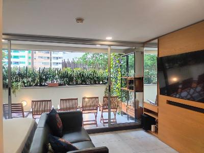 Apartamento de 1 alcoba en arriendo en El Poblado, Medellín, 42 m² · foto 2 de 10
