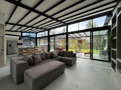 Casa de 3 alcobas en venta en Envigado, Envigado, 1577 m² · foto 2 de 20