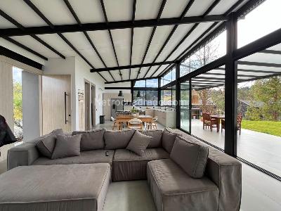 Casa de 3 alcobas en venta en Envigado, Envigado, 1577 m² · foto 3 de 20