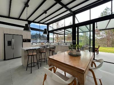 Casa de 3 alcobas en venta en Envigado, Envigado, 1577 m² · foto 5 de 20