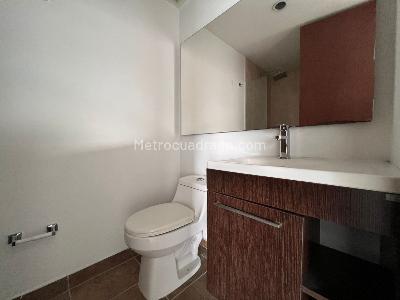 Apartamento de 3 alcobas en venta en El Poblado, Medellín, 92 m² · foto 13 de 14