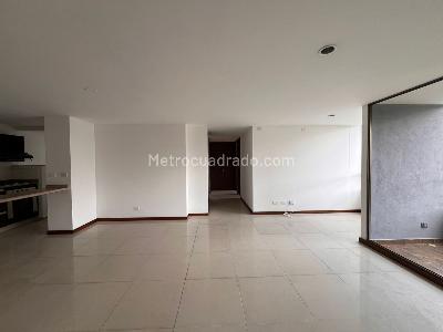 Apartamento de 3 alcobas en venta en El Poblado, Medellín, 92 m² · foto 4 de 14