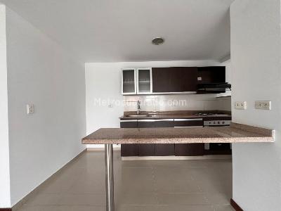 Apartamento de 3 alcobas en venta en El Poblado, Medellín, 92 m² · foto 6 de 14