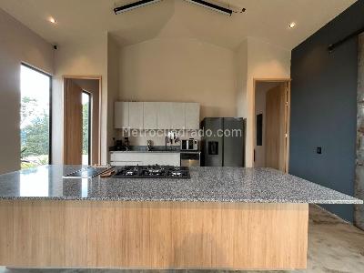 Casa en arriendo en Envigado, Envigado · foto 8 de 18