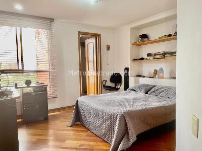 Apartamento de 4 alcobas en venta en El Poblado, Medellín, 240 m² · foto 13 de 18