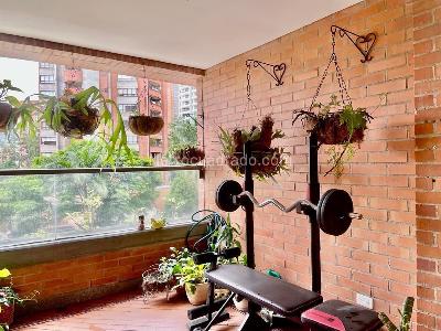Apartamento de 4 alcobas en venta en El Poblado, Medellín, 240 m² · foto 17 de 18