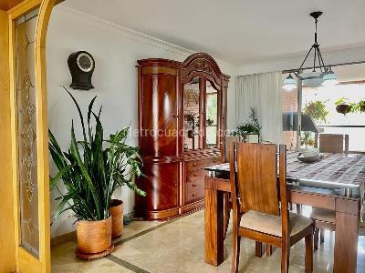 Apartamento de 4 alcobas en venta en El Poblado, Medellín, 240 m² · foto 5 de 18