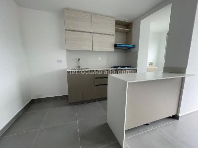 Apartamento de 3 alcobas en venta en Sabaneta, Sabaneta, 76 m² · foto 3 de 10