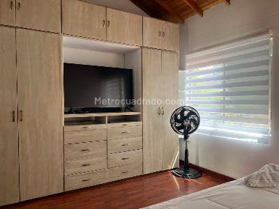 Casa de 3 alcobas en arriendo en El Poblado, Medellín, 142 m² · foto 7 de 14
