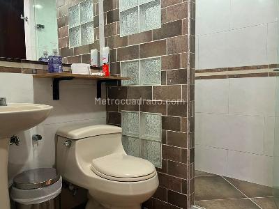Casa en arriendo en El Poblado, Medellín · foto 12 de 14