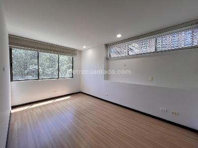 Apartamento de 3 alcobas en arriendo en Altos Del Poblado, Medellín, 80 m² · foto 11 de 14
