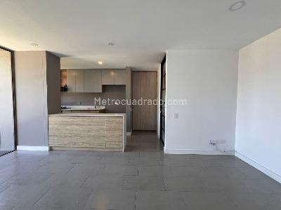 Apartamento de 2 alcobas en arriendo en El Poblado, Medellín, 68 m² · foto 3 de 12