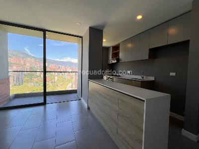 Apartamento de 2 alcobas en arriendo en El Poblado, Medellín, 68 m² · foto 4 de 12