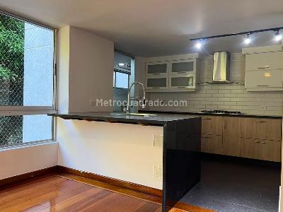 Apartamento de 3 alcobas en venta en Los Balsos, Medellín, 230 m² · foto 7 de 20