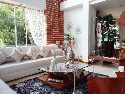Casa de 4 alcobas en arriendo en Envigado, Envigado, 656 m² · foto 2 de 20