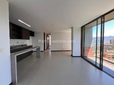 Apartamento de 2 alcobas en venta en El Poblado, Medellín, 82 m² · foto 2 de 12