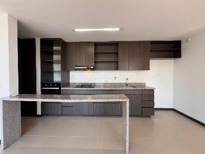 Apartamento de 2 alcobas en venta en El Poblado, Medellín, 82 m² · foto 4 de 12