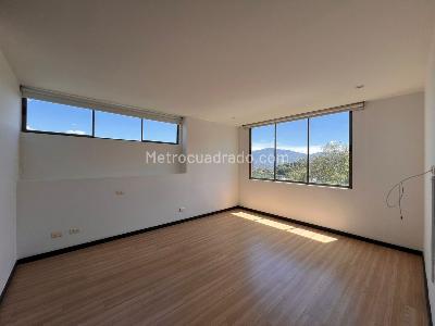 Apartamento de 2 alcobas en venta en El Poblado, Medellín, 82 m² · foto 9 de 12