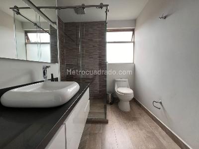 Apartamento de 3 alcobas en venta en El Poblado, Medellín, 304 m² · foto 13 de 15