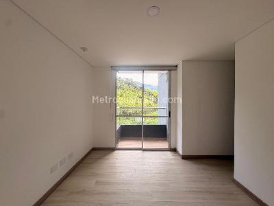 Apartamento de 2 alcobas en venta en Sabaneta, Sabaneta, 75 m² · foto 13 de 16