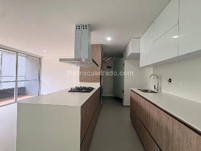 Apartamento de 2 alcobas en venta en Sabaneta, Sabaneta, 75 m² · foto 7 de 16