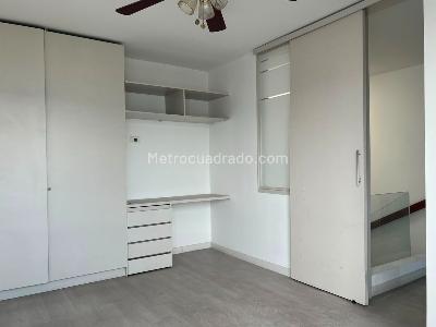 Apartamento de 4 alcobas en venta en El Poblado, Medellín, 160 m² · foto 15 de 18