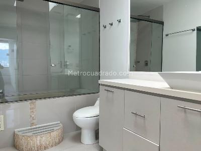 Apartamento de 4 alcobas en venta en El Poblado, Medellín, 160 m² · foto 18 de 18