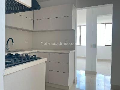 Apartamento de 4 alcobas en venta en El Poblado, Medellín, 160 m² · foto 7 de 18