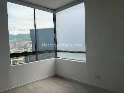 Apartamento de 4 alcobas en venta en El Poblado, Medellín, 160 m² · foto 8 de 18